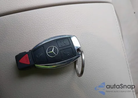 2015 Mercedes-Benz S 550 4Matic z USA, uszkodzony, nr VIN WDDUG8FB4FA168771